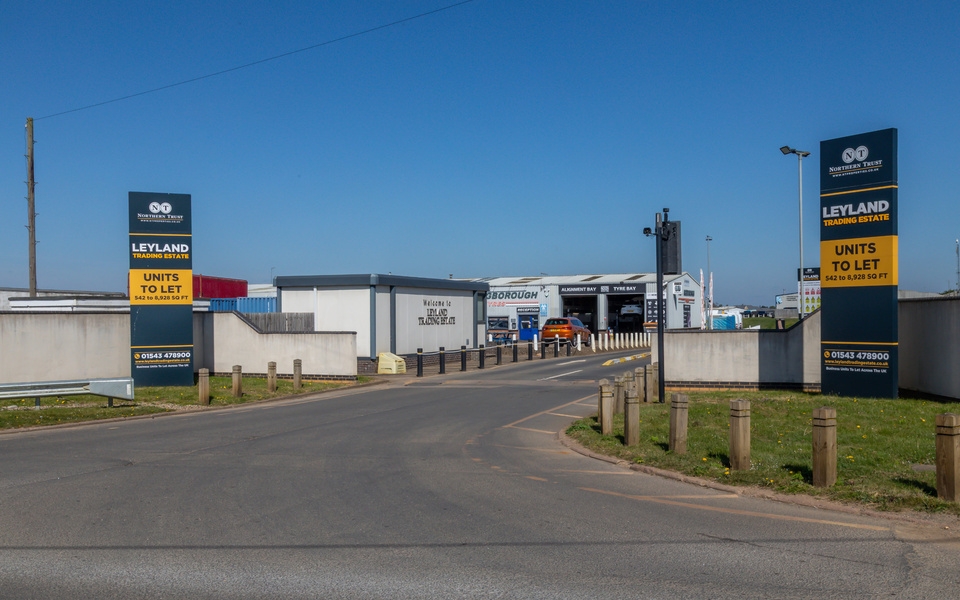 Leyland Trading Estate - Externals (9)